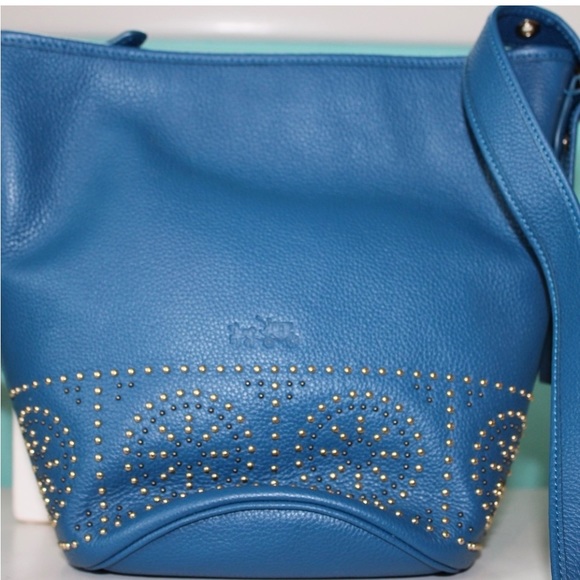 ⭐️💙COACH “RARE” GORGEOUS BLUE STUDDED SHOULDER BAG  PRISTINE INSIDE AND OUT! - Picture 7 of 12